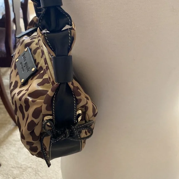 Kate Spade like new (used once) mini gabi camel purse - Picture 5 of 13